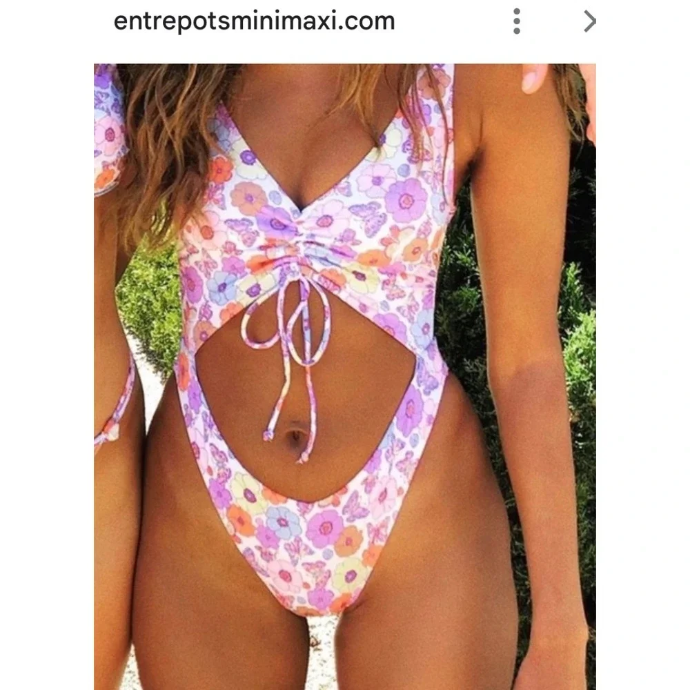 Frankies Bikinis Emma Cheeky High Leg‎ One Piece Swimsuit Size Large